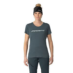 Dynafit Traverse T-Shirt W cinder přední pohled na postavě detail