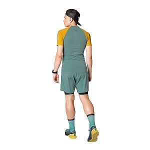 Dynafit Ultra 2in1 Shorts M atlantic zadní pohled na postavě