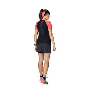Dynafit Ultra 2in1 Skirt W black out zadní pohled na postavě