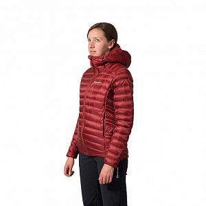 FFDJA_tibetan_red-Montane-Featherlite-Down-Jacket-W-tibetan-red-side-woman