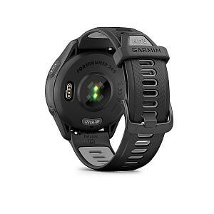 Garmin Forerunner® 265 - luneta Black, pouzdro Black, řemínek silicone Black/Gray řemínek