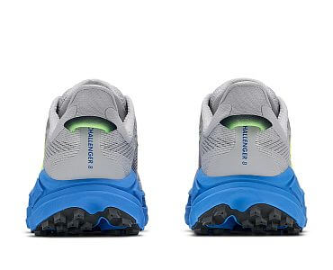 Hoka Challenger 8 M stardust / virtual blue