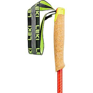 Leki Neotrail Pro FX.One Superlite naturalcarbon-bright red-ruby red běžecké trailrunningové karbonové hole s tradičním poutkem detail rukojeť
