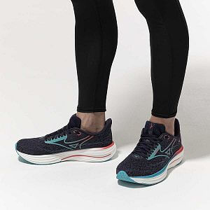 Mizuno Wave Rider 29 M odyssey gray / capri breeze / caly pánské běžecké silniční boty na postavě