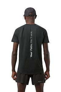 NNormal Men’s Race T-Shirt NN black pánské běžecké tričko nápis na zádech