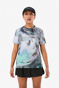 NNormal Race T-Shirt W nature AI print dámské běžecké tričko na trailové závody