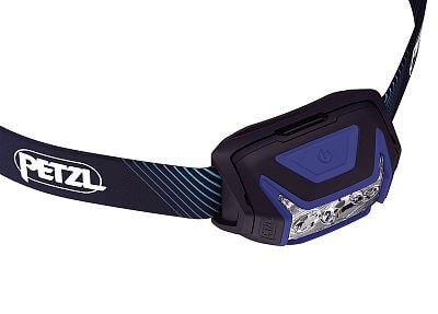 Petzl Actik Core svítilna modrá tlačítko