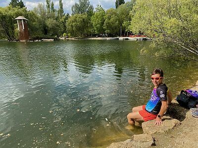 Runsporťačky Péťa s Marcelkou vítězí na etapáku Pyrenees stage run