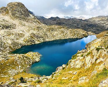 Runsporťačky Péťa s Marcelkou vítězí na etapáku Pyrenees stage run