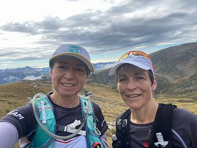 Runsporťačky Péťa s Marcelkou vítězí na etapáku Pyrenees stage run