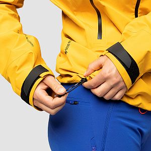 Salewa Ortles 3L Gore-Tex® Jacket W gold stahovací lem