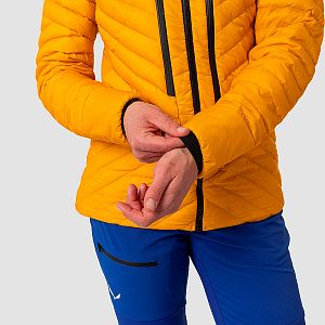 Salewa Ortles Hybrid RDS DWN Jacket W gold detail rukávy