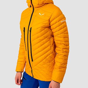 Salewa Ortles Hybrid RDS DWN Jacket W gold přední pohled na postavě