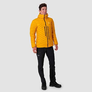 Salewa Ortles RDS Down Hybrid Jacket Men gold detail přední strana na postavě