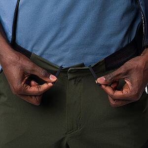 Salewa Pedroc 3 DST Cargo Shorts M dark olive detail pas