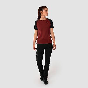 Salewa Pedroc PTC Delta T-Shirt W syrah přední pohled na postavě