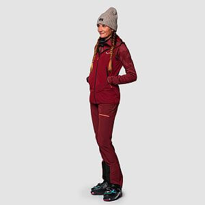 Salewa Sella DST Vest W syrah boční pohled na postavě