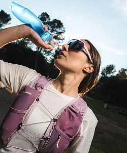 Salomon Active Skin 4 Women Set dusky orchid / dawn pink dámská běžecká vesta