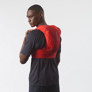 Salomon ADV Skin 12 Set flame scarlet / haute red trailová běžecká unisex vesta s velkým úložným prostorem