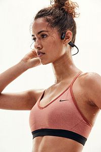 Shokz-OpenRun-Bluetooth-sluchátka-černé11