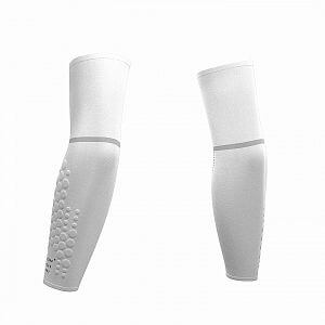 SU00008B_001-Compressport-Armforce-Ultralight-white-lokty