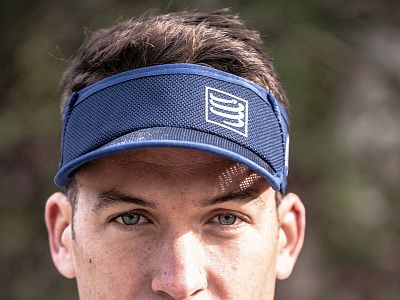 SULVISOR-04-Compressport-Spiderweb-Ultralight-Visor-blue-bezec