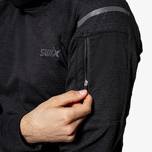 Swix mikina Pace Midlayer Hooded M Black detail kapsa