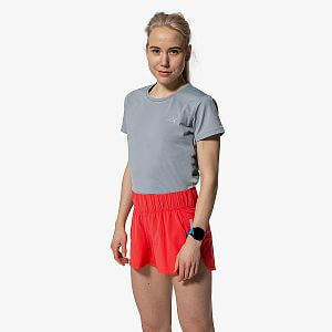 Swix šortky Pace Light Shorts W Cayenne přední pohled na postavě