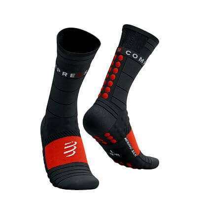 Compressport Pro Racing Socks Winter Run black/high risk red